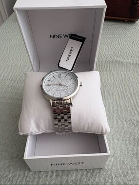 Nine West Silver Glitter Dial Link Bracelet Watch